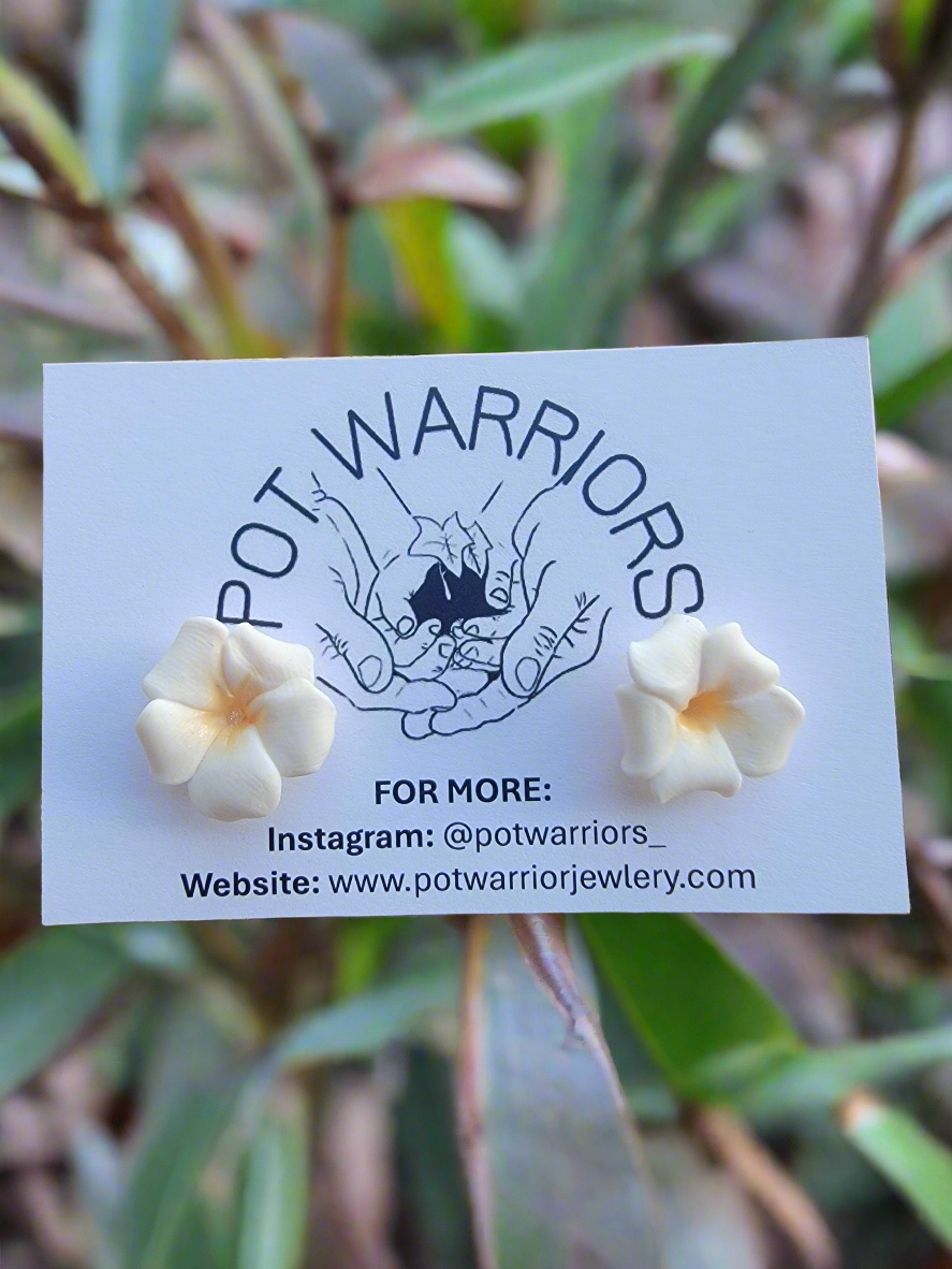 Baby Plumeria Stud (Folded Pedal)