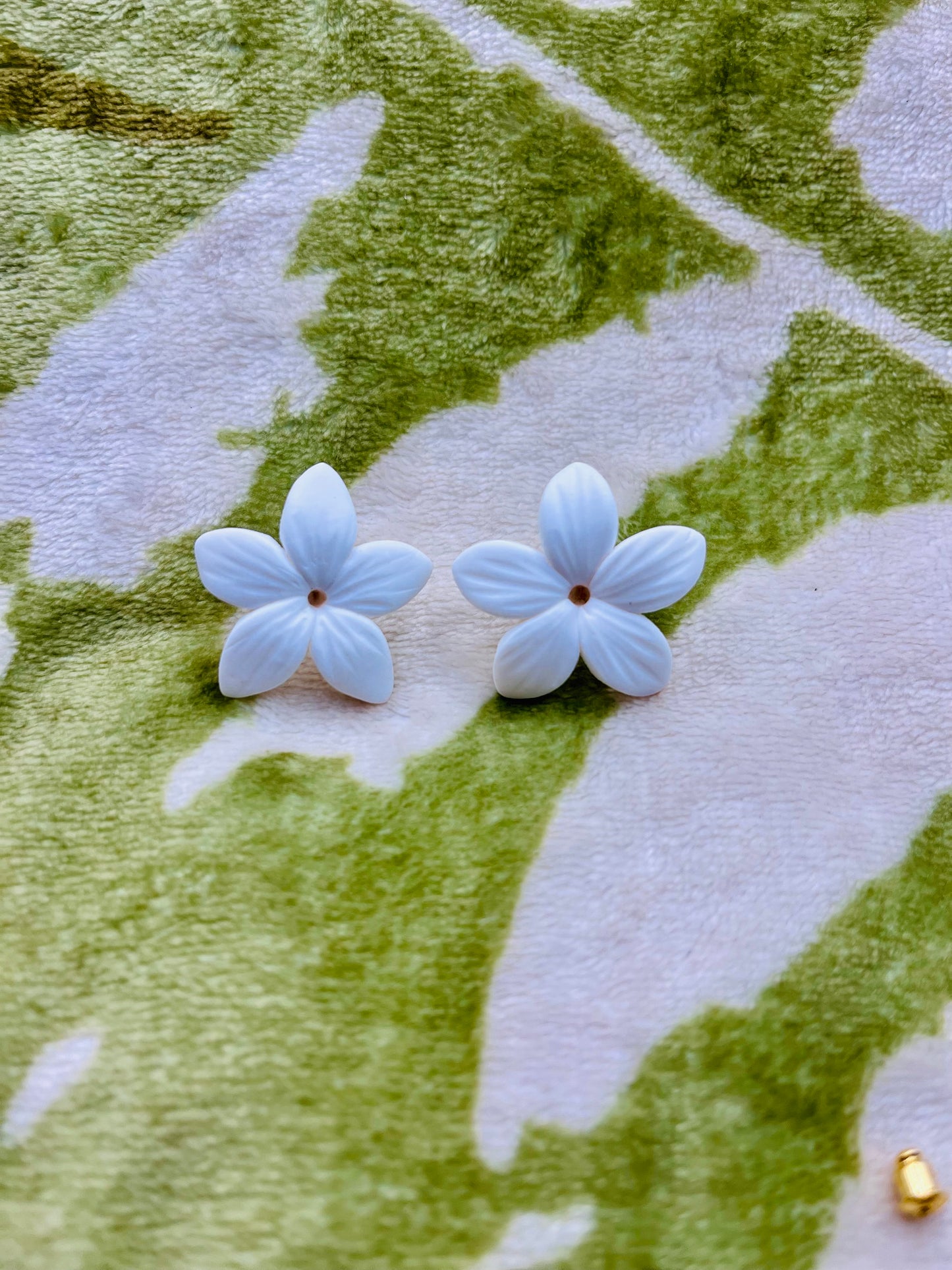 Stephanotis Stud